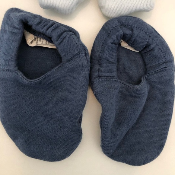 Kate Quinn Blue Baby Booties 0-3M and 6-12 M - Picture 2 of 6